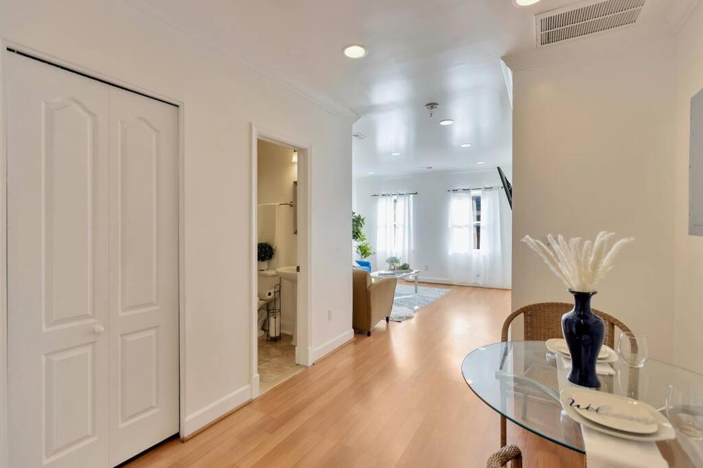 Dc A Lovely Urban Oasis Condo Washington Exterior photo